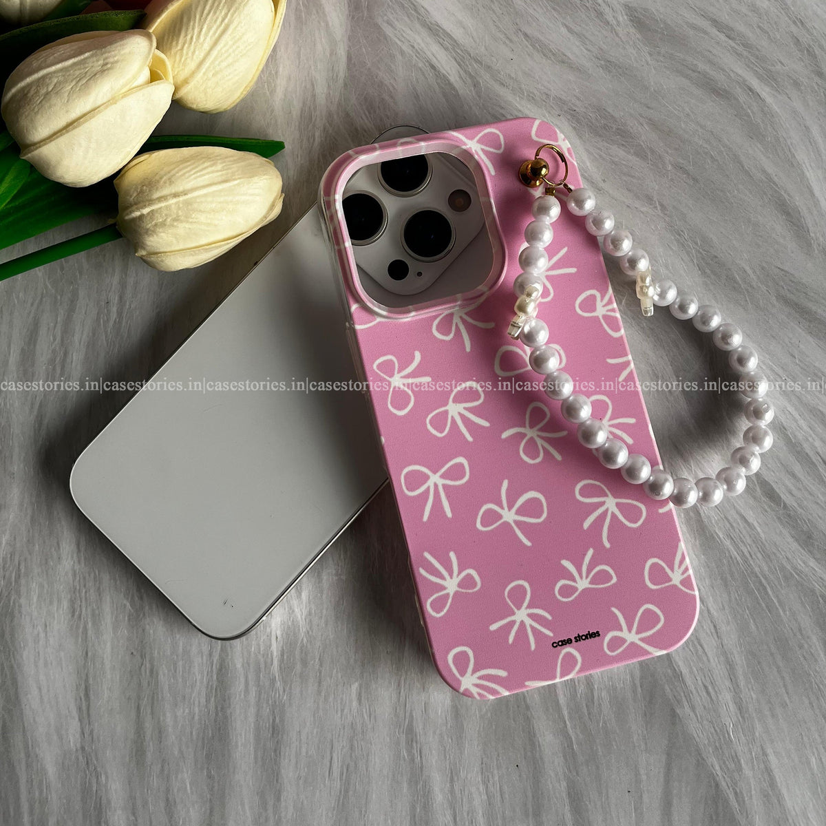 WHITE BOW Chain Soft Case